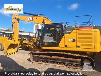 Escavadeira Caterpillar 320