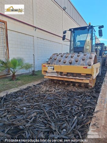 Rolo Compactador Caterpillar CS 54B