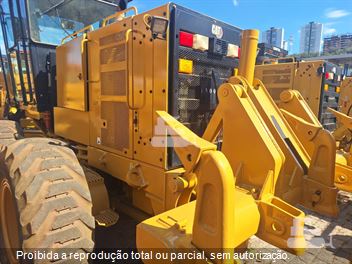 Motoniveladora Caterpillar 140K
