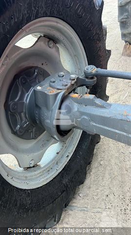 Trator Agrícola Massey Ferguson MF 4275