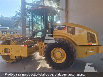 Rolo Compactador Caterpillar CP-54B