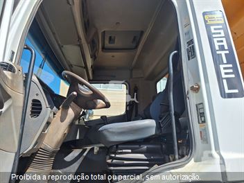 Caminhão Mercedes-Benz Axor 4144 K 6x4 2p (diesel)
