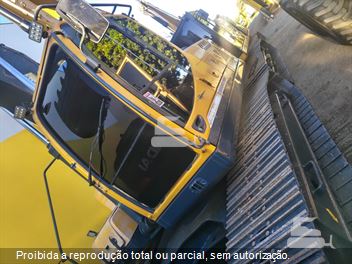 Escavadeira Hyundai HX220L-LR