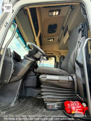 Caminhão Mercedes-Benz Actros 2651 S 6x4 2p (Diesel)(E5)