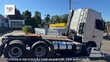 Caminhão Volvo FH-500 GLOBETROTTER 6x2 2p (Diesel) (E5)