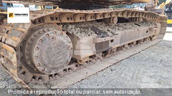 Escavadeira Caterpillar 320