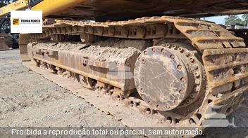 Escavadeira Caterpillar 320