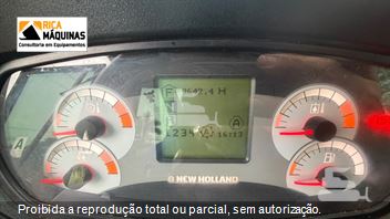 Pá Carregadeira New Holland W130 B