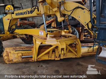 Motoniveladora Komatsu 835A