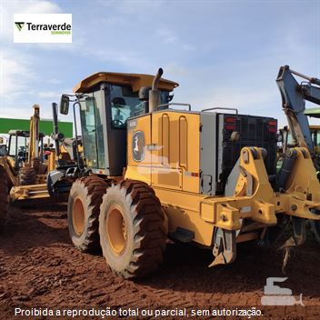 Motoniveladora John Deere 620G