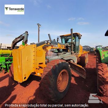 Motoniveladora John Deere 620G