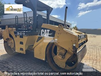 Rolo Compactador Caterpillar CB-534D