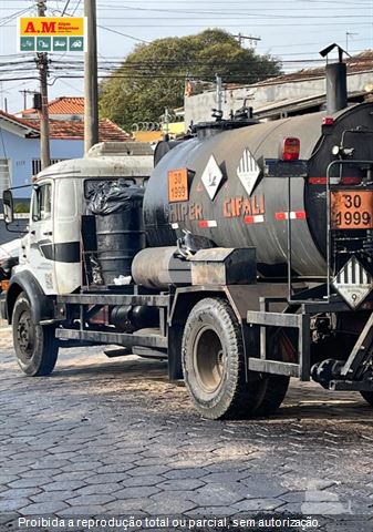 Caminhão Mercedes-Benz 1113 2-Eixos 2p (diesel)