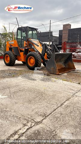 Pá Carregadeira Case W20E