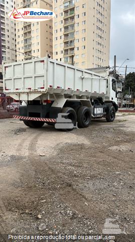 Caminhão Iveco TECTOR 260E30 6x4 2p (Diesel)(E5)