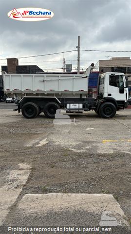 Caminhão Iveco TECTOR 260E30 6x4 2p (Diesel)(E5)