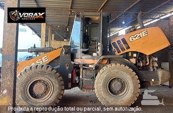 Pá Carregadeira Case 621E