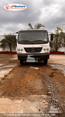 Caminhão Mercedes-Benz Accelo 815 2p (Diesel) (E5)