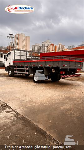 Caminhão Mercedes-Benz Accelo 815 2p (Diesel) (E5)