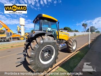 Trator Agrícola Valtra BH185