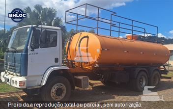 Caminhão Mercedes-Benz 2726 6x4 2p (diesel)