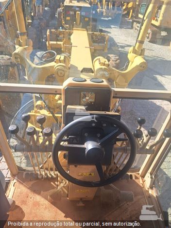 Motoniveladora Caterpillar 12K