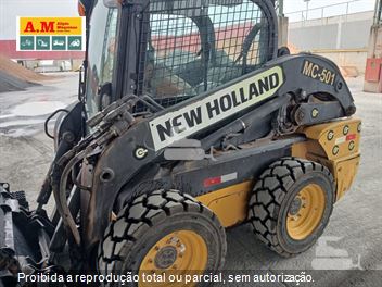 Mini-Carregadeira New Holland L220