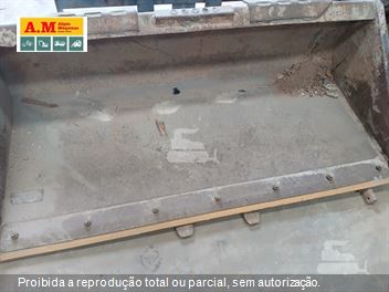 Mini-Carregadeira New Holland L220