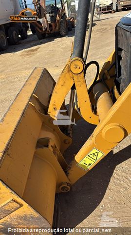 Retro Escavadeira Caterpillar 416E
