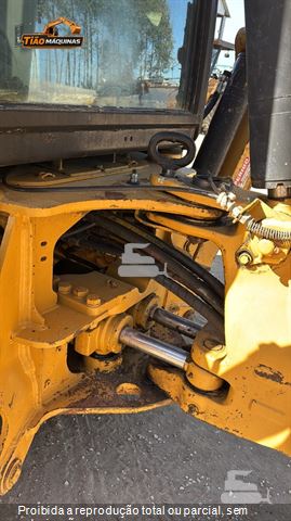 Retro Escavadeira Caterpillar 416E