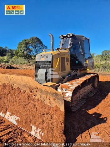 Trator de Esteira Caterpillar D4