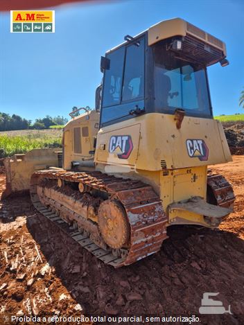 Trator de Esteira Caterpillar D4