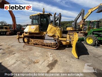 Trator de Esteira Komatsu D61-EX