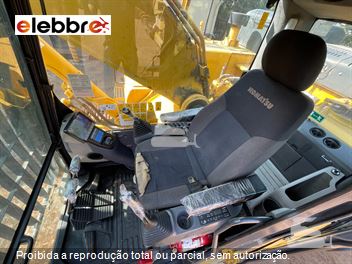 Escavadeira Komatsu PC500