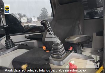 Escavadeira Volvo EC200D