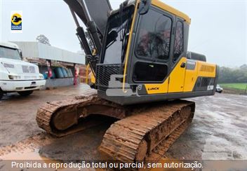 Escavadeira Volvo EC200D