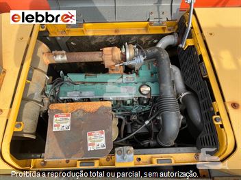 Escavadeira Volvo EC220DL