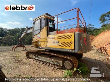 Escavadeira Volvo EC220DL