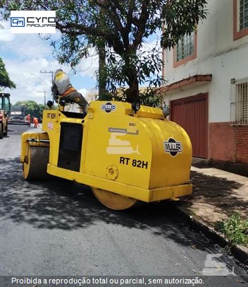 Rolo Compactador Muller RT82H
