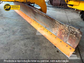 Motoniveladora New Holland RG170B