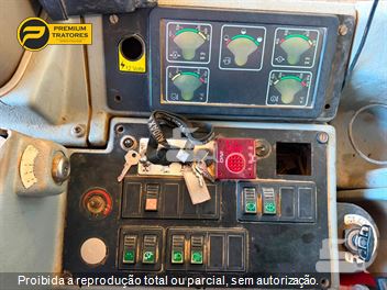 Motoniveladora New Holland RG170B