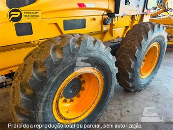 Motoniveladora New Holland RG170B