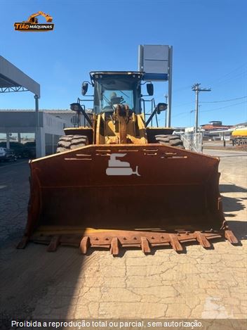 Pá Carregadeira Caterpillar 966L