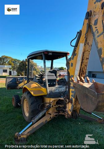 Retro Escavadeira New Holland LB90
