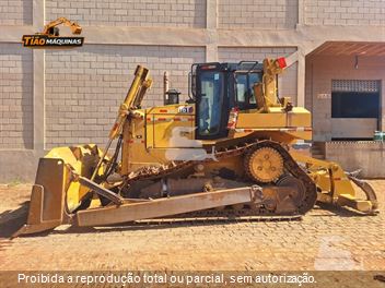 Trator de Esteira Caterpillar D6T
