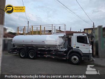 Caminhão Mercedes-Benz Axor 3131 6x4 2p (diesel)(E5)