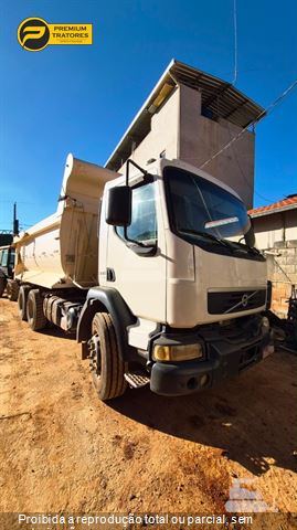 Caminhão Volvo VM 330 6x4 2p (Diesel) (E5)