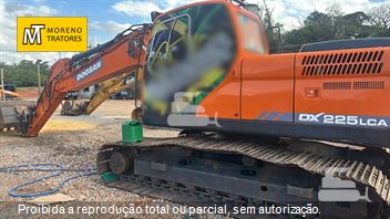 Escavadeira Doosan DX225LCA