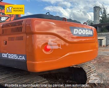 Escavadeira Doosan DX225LCA