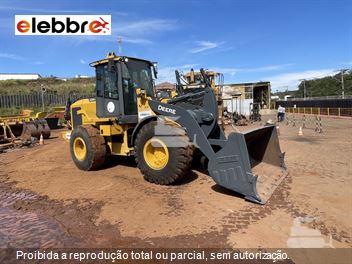 Pá Carregadeira John Deere 524K